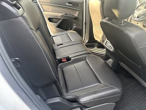 Used 2023 Volkswagen Atlas SE FWD image 14