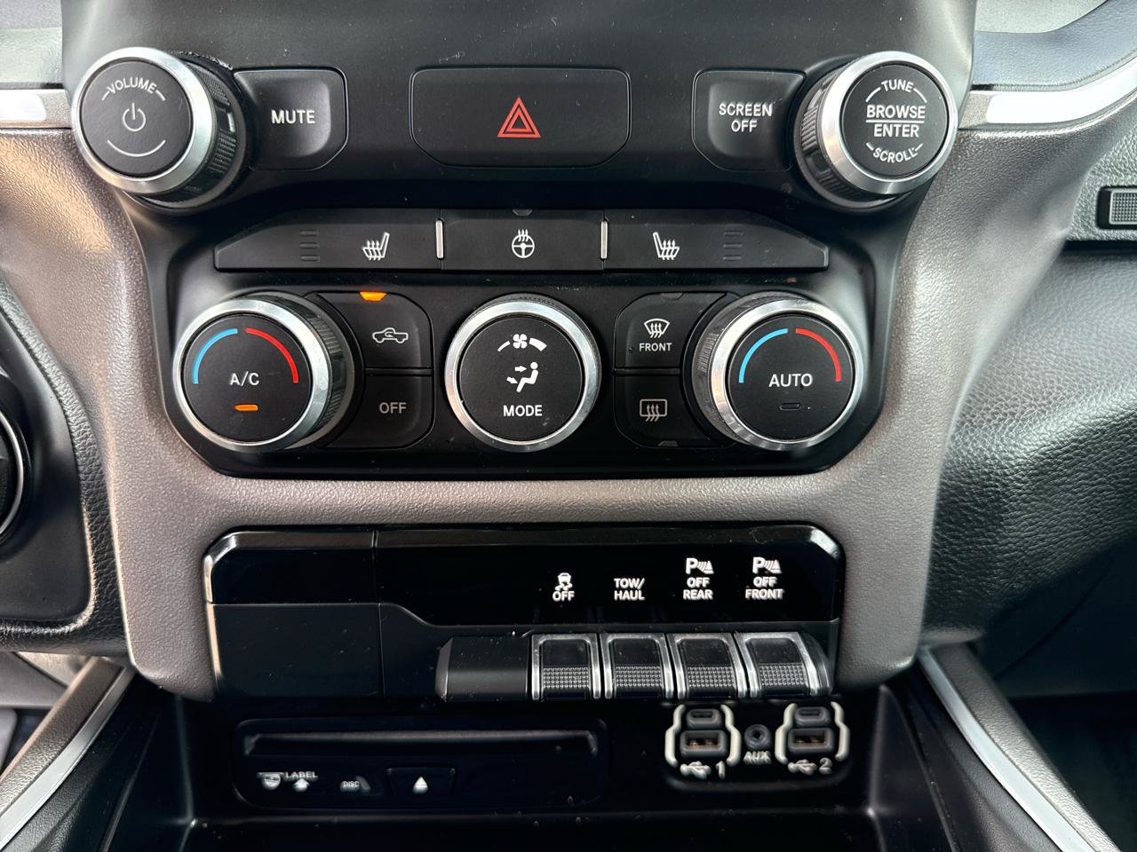 Used 2019 RAM 1500 Big Horn RWD image 22