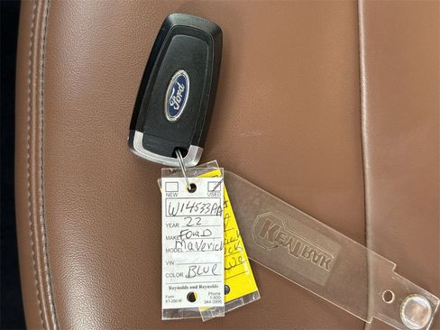 Used 2022 Ford Maverick Lariat image 17