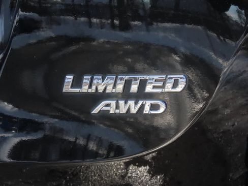 Used 2015 Toyota RAV4 Limited image 8