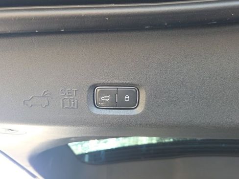 Certified 2025 Ford Expedition Platinum w/ Driver's Package image 14