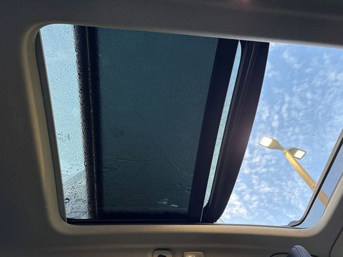 New 2026 Volvo XC40 B5 Plus image 18