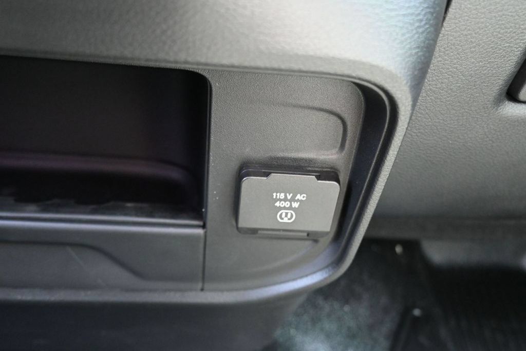 New 2025 RAM 5500 Tradesman RWD image 31