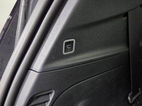 New 2026 Chrysler Pacifica Select FWD image 11