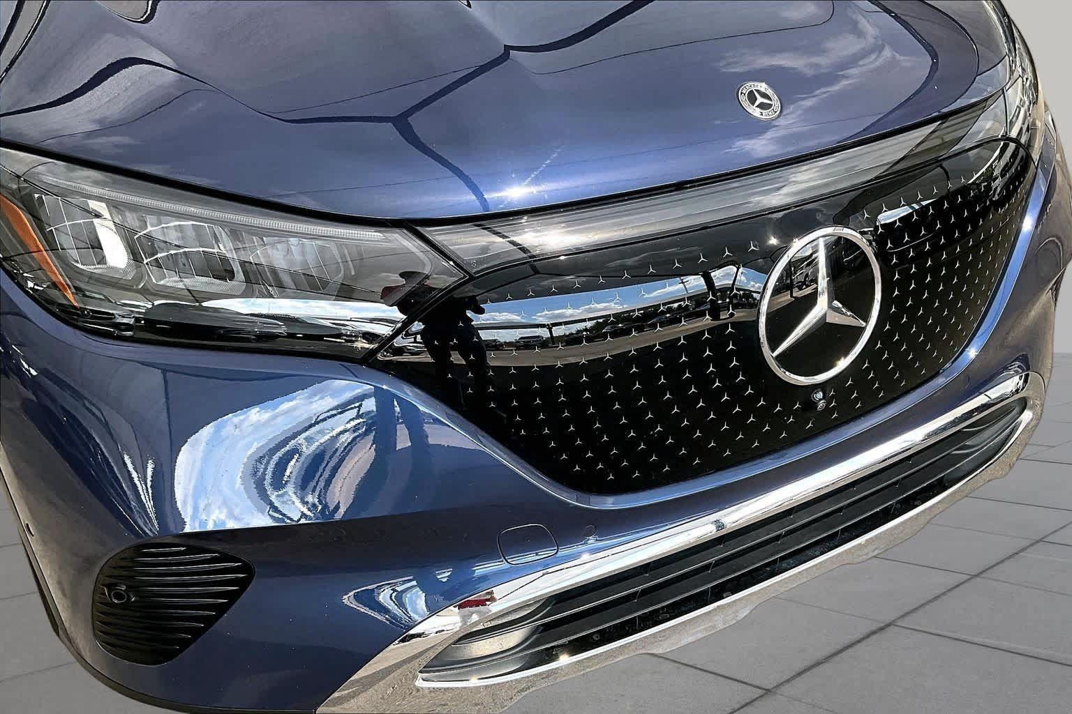 Used 2023 Mercedes-Benz EQE 350+ SUV image 29