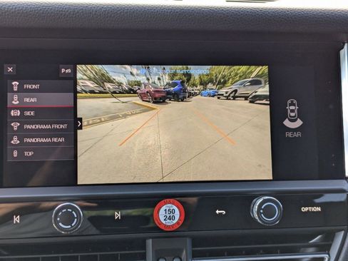 Certified 2025 Porsche Macan image 20