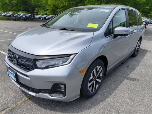New 2026 Honda Odyssey EX-L image 3