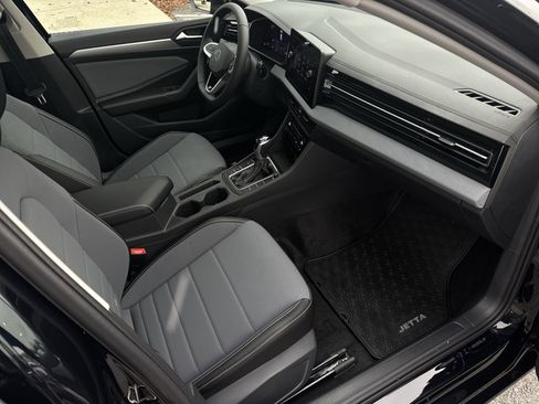 New 2026 Volkswagen Jetta SE image 30