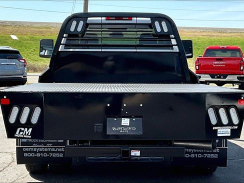 New 2024 GMC Sierra 3500 Pro w/ Convenience Package image 4