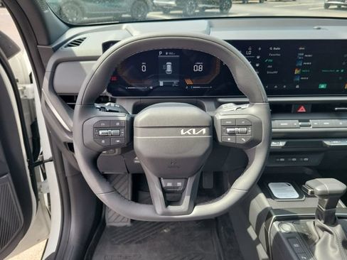 New 2027 Kia Seltos X-Line S w/ X-Line S Premium Package AWD/4WD image 11