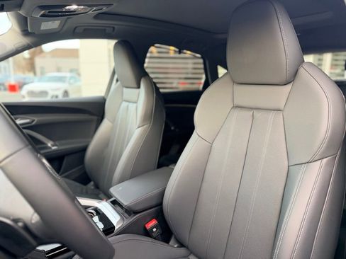 Certified 2025 Audi Q5 Premium Plus w/ Premium Plus image 11