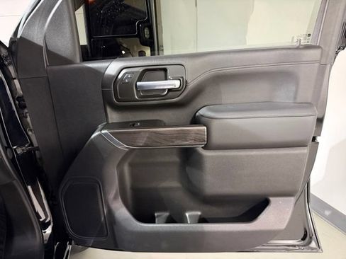 Used 2020 Chevrolet Silverado 2500 LTZ w/ LTZ Convenience Package AWD/4WD image 26