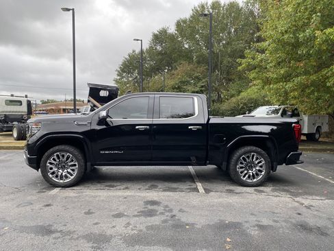 Used 2024 GMC Sierra 1500 Denali Ultimate image 6