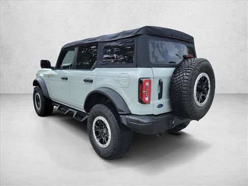 Used 2022 Ford Bronco Badlands w/ Sasquatch Package AWD/4WD image 7