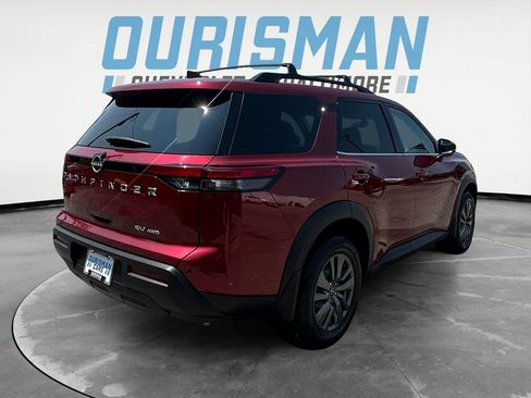 Used 2022 Nissan Pathfinder SV AWD/4WD image 6