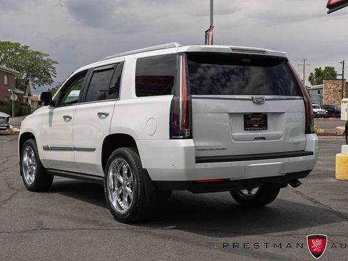 Used 2020 Cadillac Escalade Premium Luxury AWD/4WD image 21
