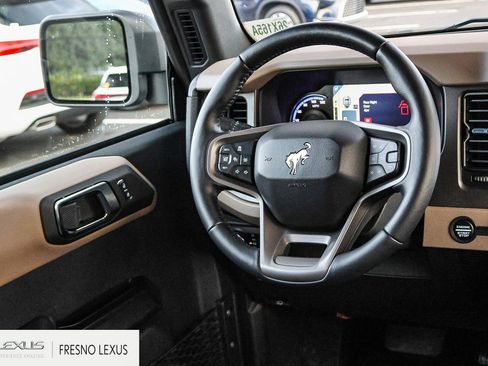 Used 2024 Ford Bronco Wildtrak image 19