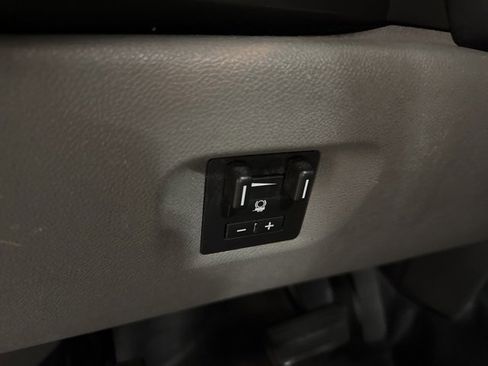 Used 2008 GMC Sierra 2500 W/T w/ Work Truck Preferred Package image 12