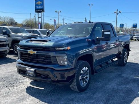 New 2026 Chevrolet Silverado 2500 Custom w/ Custom Value Package AWD/4WD image 15