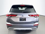 Used 2024 Mitsubishi Outlander SE image 6