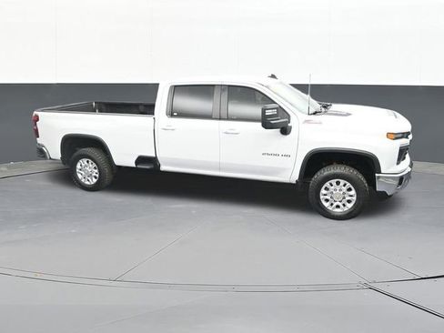 Used 2024 Chevrolet Silverado 2500 LT AWD/4WD image 63