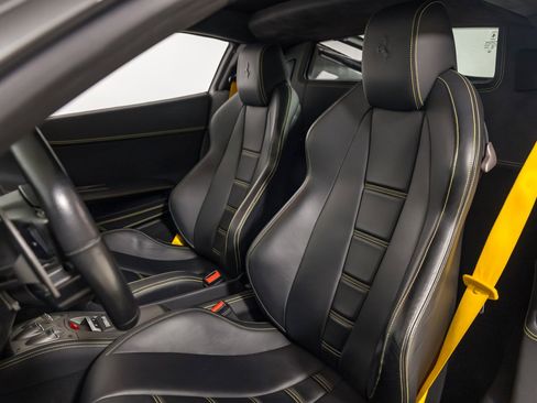 Used 2013 Ferrari 458 Italia Coupe image 18