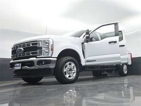 Used 2025 Ford F350 XLT image 72