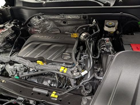New 2026 Chevrolet Trax LT w/ LT Convenience Package FWD image 24