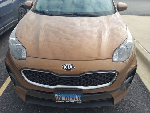 Used 2021 Kia Sportage LX image 3
