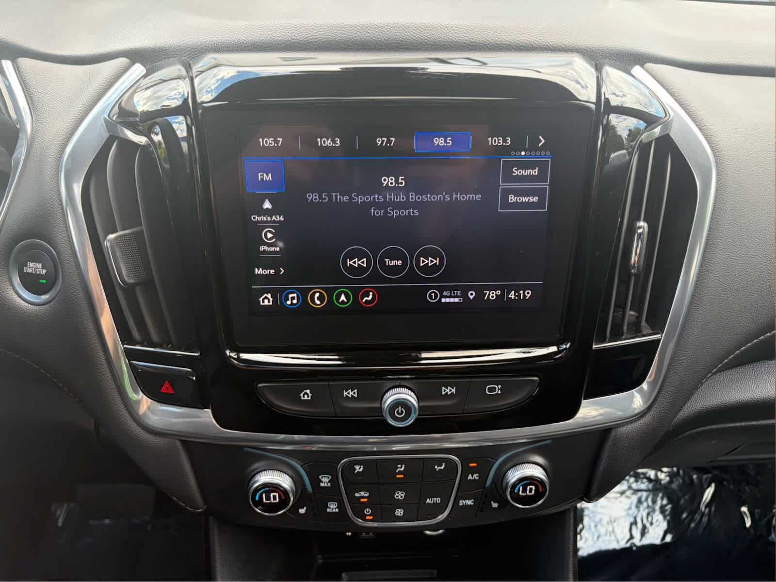 Used 2023 Chevrolet Traverse LT w/ LT Premium Package AWD/4WD image 16
