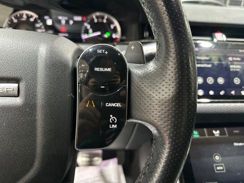 Used 2020 Land Rover Range Rover Evoque R-Dynamic S image 17