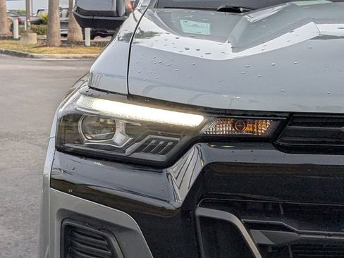 Used 2025 Chevrolet Colorado Z71 w/ Technology Package image 10