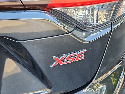 Used 2021 Toyota Corolla XSE w/ Carpet Mat Package (TMS) image 33