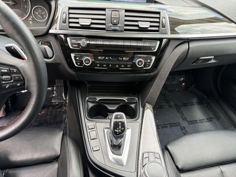 Used 2018 BMW 330i xDrive Sedan w/ Convenience Package AWD/4WD image 25