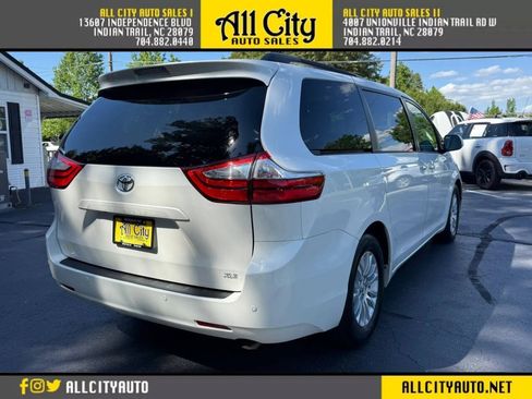 Used 2015 Toyota Sienna XLE Premium FWD image 7