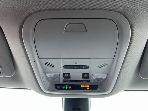 Used 2019 Buick Enclave Avenir w/ Avenir Technology Package image 19