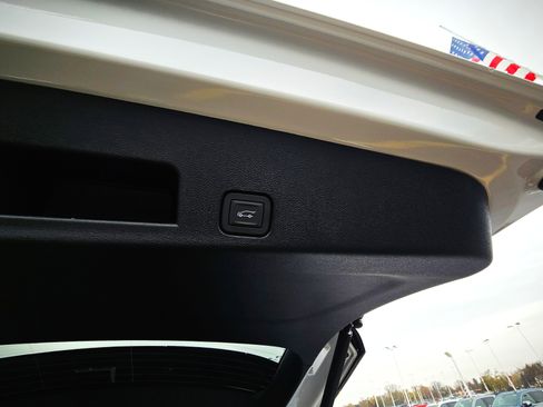 New 2026 Buick Enclave Sport Touring w/ Super Cruise Package image 29