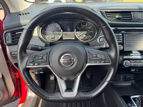 Used 2017 Nissan Rogue Sport SV w/ SV Premium Package AWD/4WD image 20