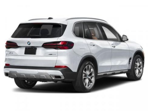 New 2026 BMW X5 xDrive40i w/ Climate Comfort Package AWD/4WD image 2