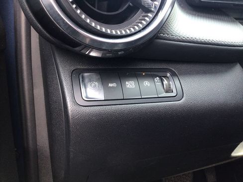 Used 2025 Chevrolet Equinox LT w/ Convenience Package II AWD/4WD image 17