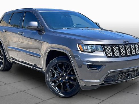 Used 2021 Jeep Grand Cherokee Laredo X AWD/4WD image 5