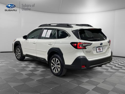 Certified 2025 Subaru Outback image 8