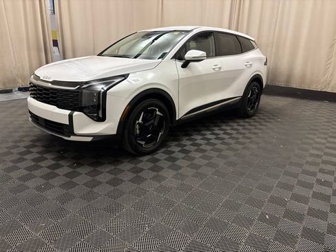 Certified 2026 Kia Sportage EX FWD image 1