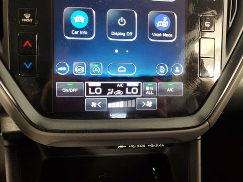 Used 2025 Subaru Crosstrek 2.5i Limited w/ Crosstrek Mirror Package image 20