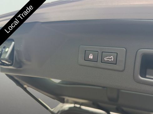 Used 2025 Subaru Forester Touring w/ Popular Package - Touring AWD/4WD image 15