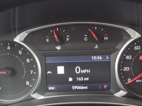 Used 2022 GMC Terrain SLE w/ Driver Convenience Package FWD image 23