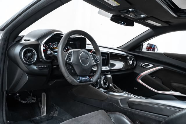 Used 2018 Chevrolet Camaro ZL1 RWD image 18