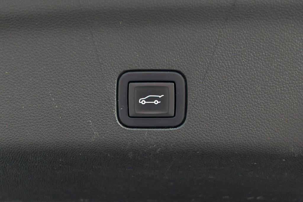 Used 2022 GMC Yukon XL Denali AWD/4WD image 63