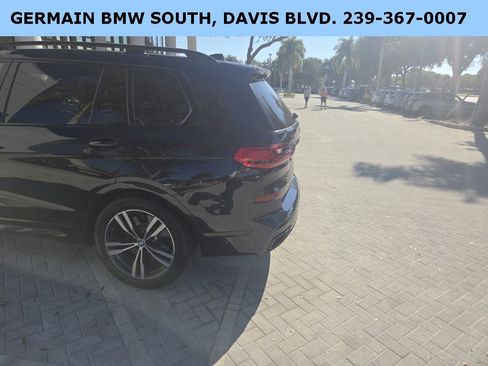 Certified 2022 BMW X7 M50i w/ Executive Package image 18