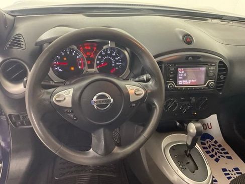 Used 2015 Nissan Juke S FWD image 20